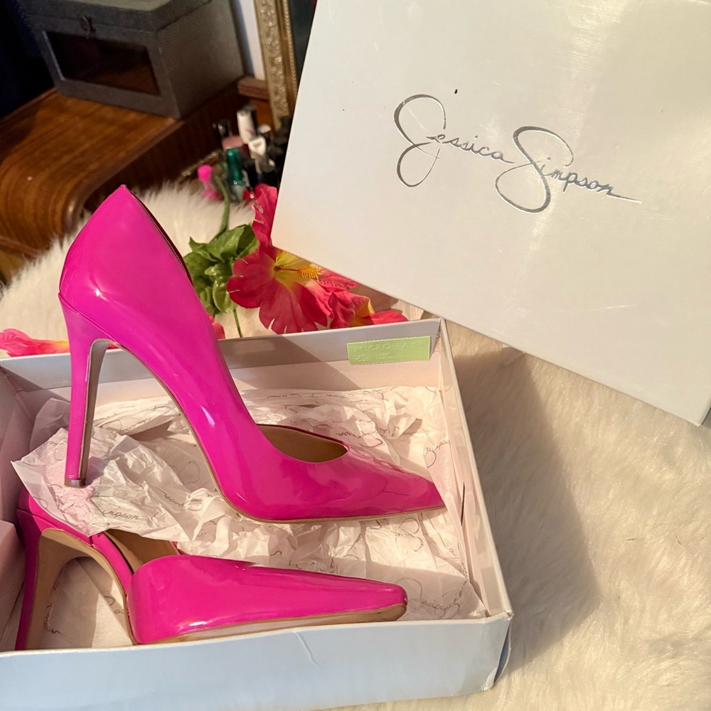 Jessica Simpson Vibrant Pink Heels - Picture 4 of 15